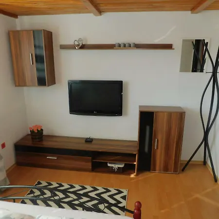 Apartman Pod Dubom Lipótszentmiklós